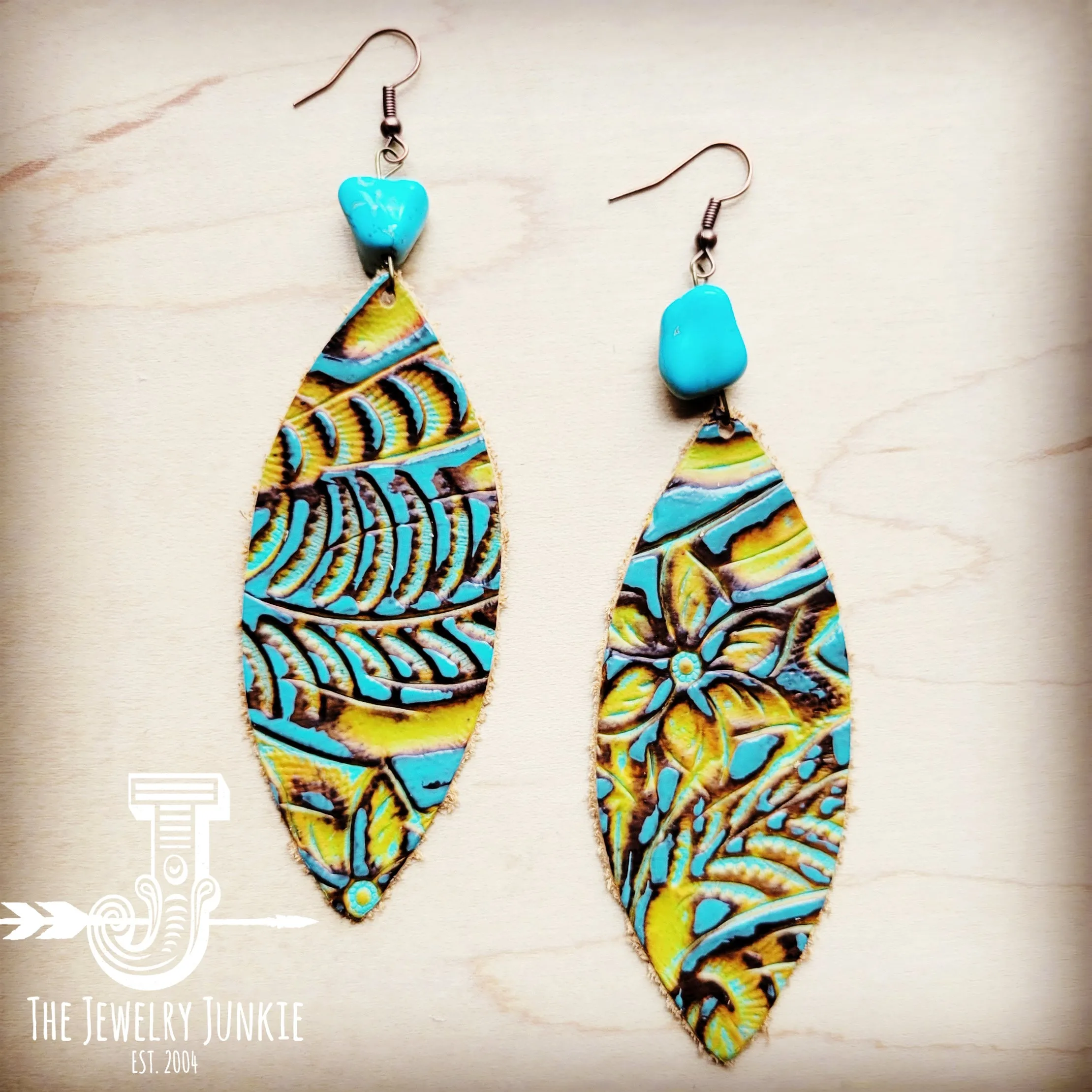 Leather Oval Earrings in Dallas Turquoise w/ Turquoise Accent 207a